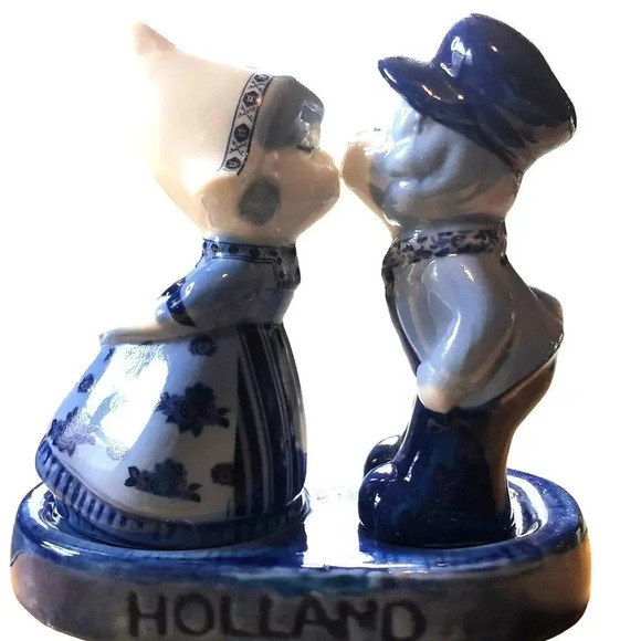 Vintage Salt and Pepper Shakers - Picture 1 of 3